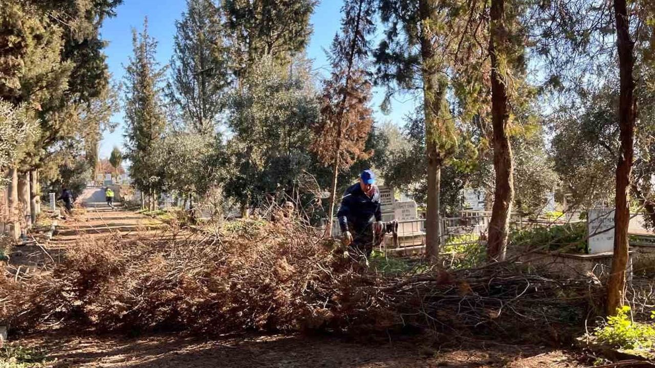 Sultanhisar Belediye Başkanı Osman Yıldırımkaya: "Mezarlıklarımız asla ihmal edilemez"