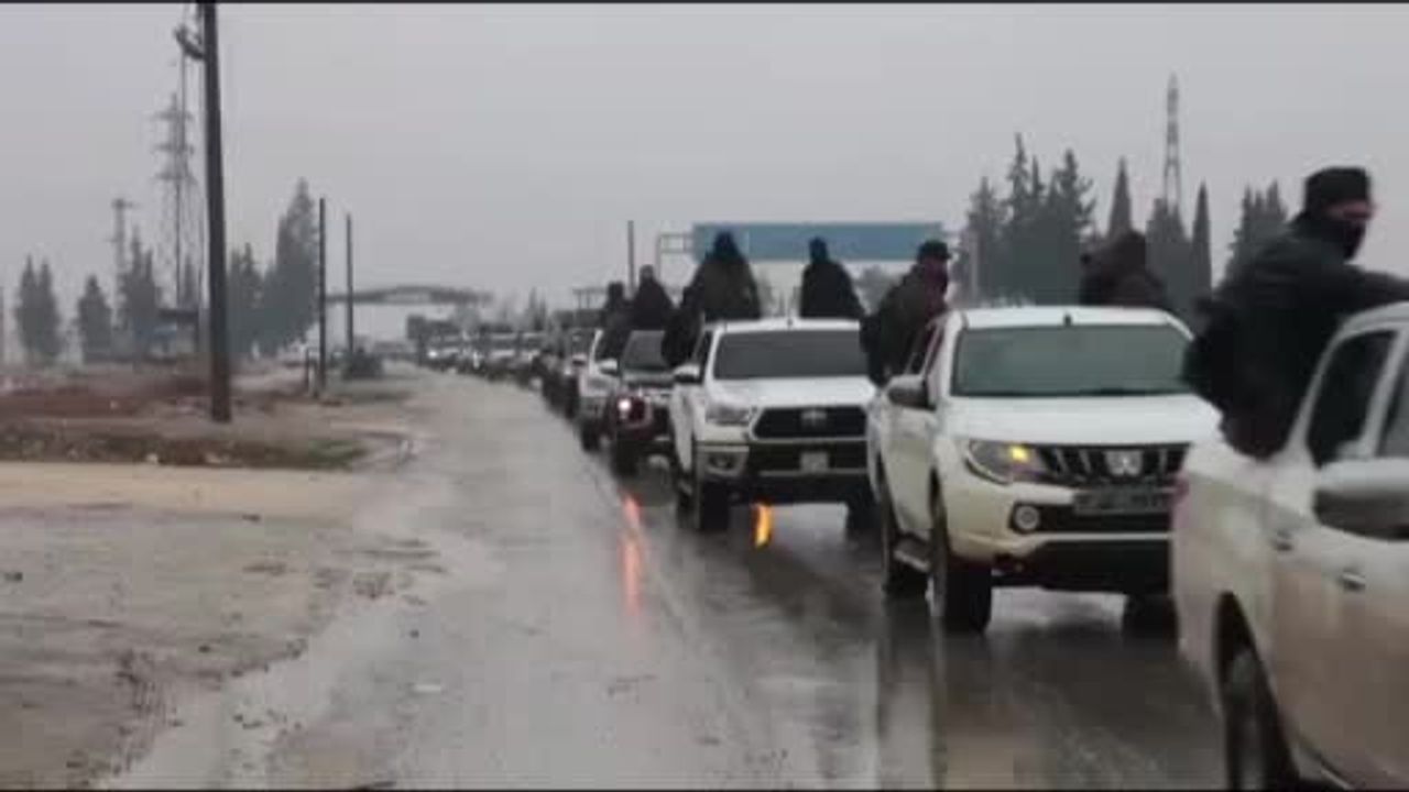 Suriye Ordusu Halep ve Kırsalına Geniş Çaplı Askeri Sevkiyat Yaptı