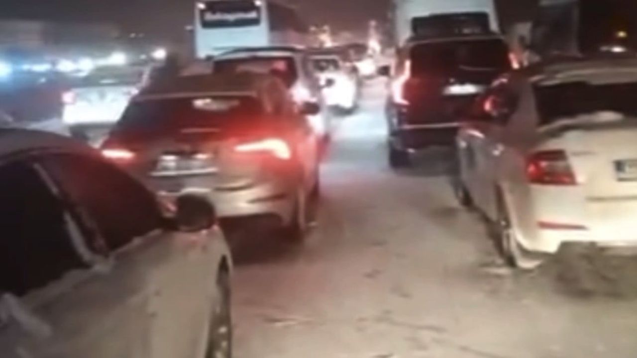 TAG Otoyolu Gaziantep-Adana istikametinde yoğun kar nedeniyle ulaşım durdu