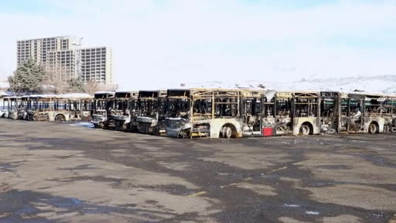 Tahran'da protestolarda yaklaşık 60 ibadethane tahrip edildi, hasar 20 milyon doları aştı