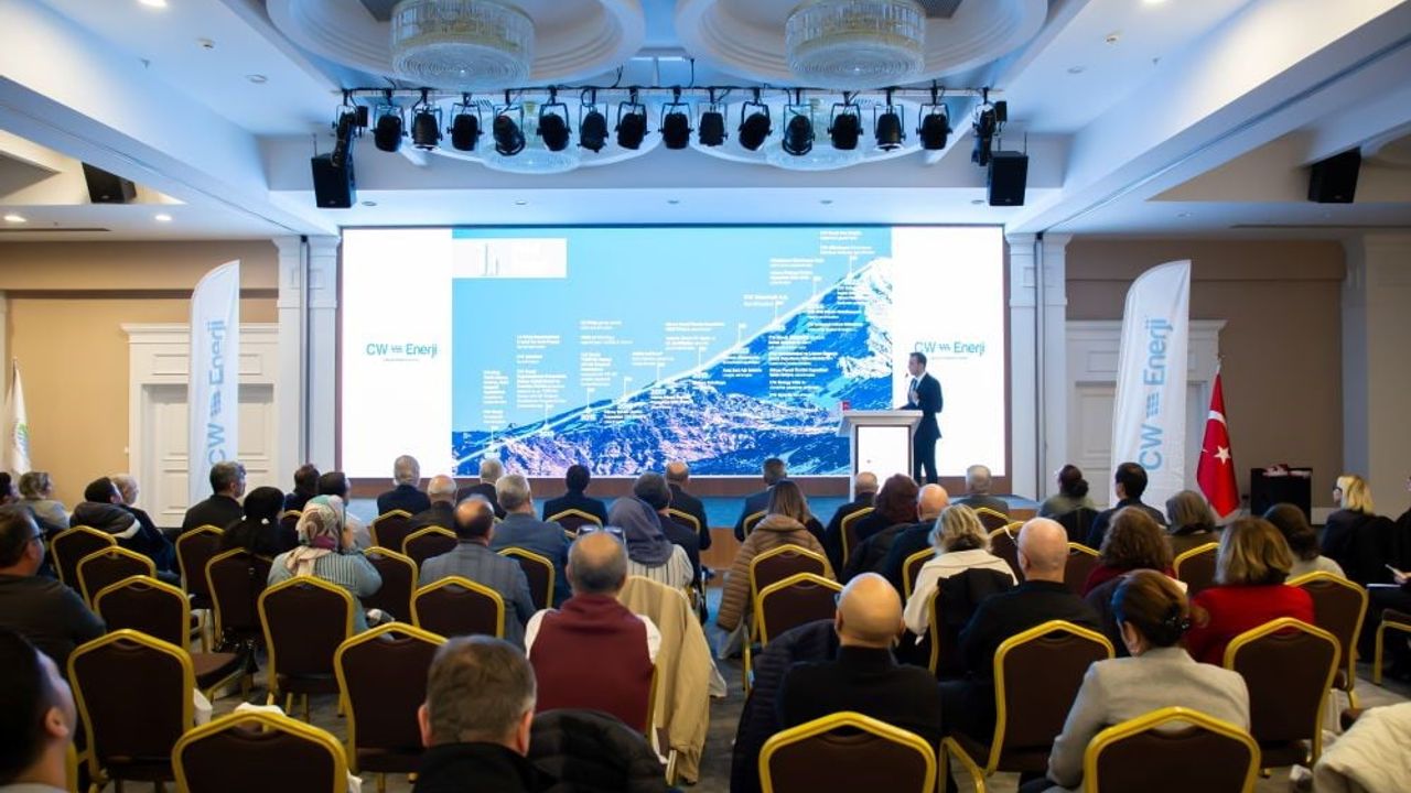 Tarımda Yenilenebilir Enerjinin Geleceği: CW Enerji Antalya'da Güneş Enerjisi Çalıştayı