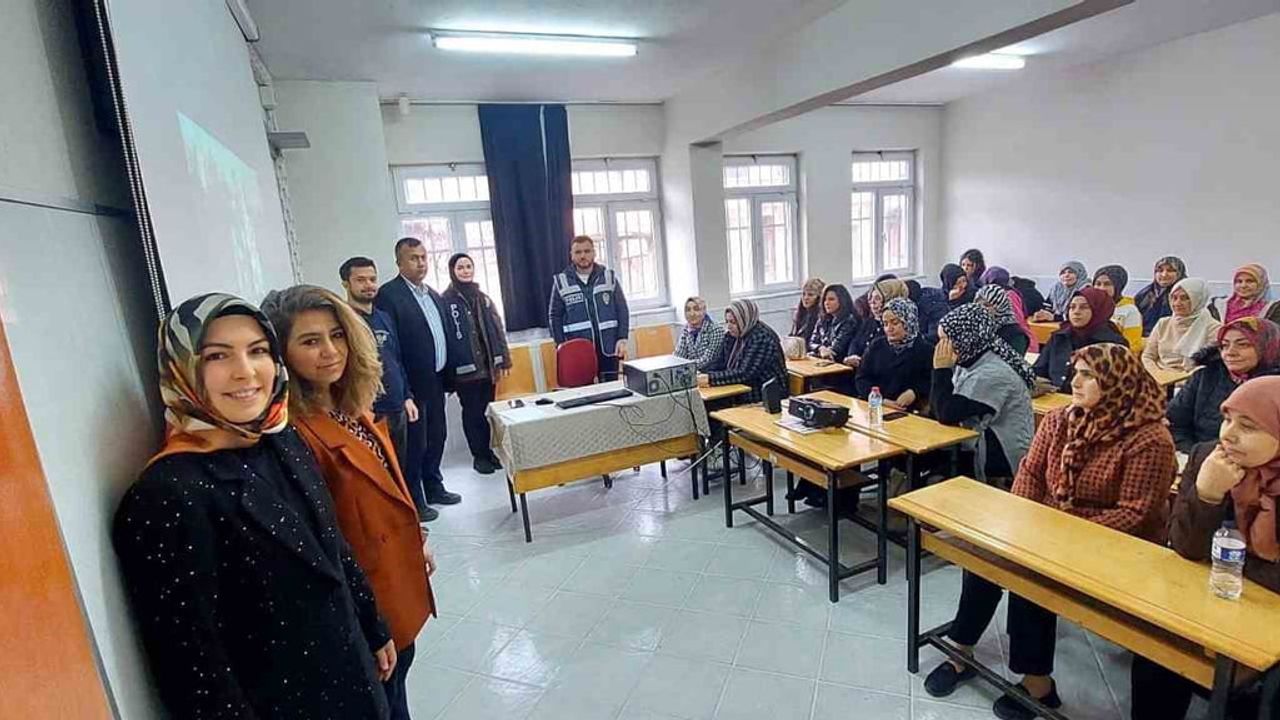 Tavşanlı'da tütünle mücadele seferberliği: ADEM kursiyerlerine kapsamlı eğitim