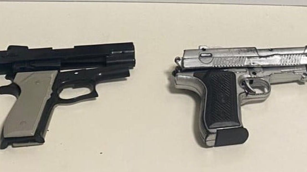 Tekirdağ'da sokakta silah teşhiri sanıldı: Çocukların tabancaları oyuncak çıktı