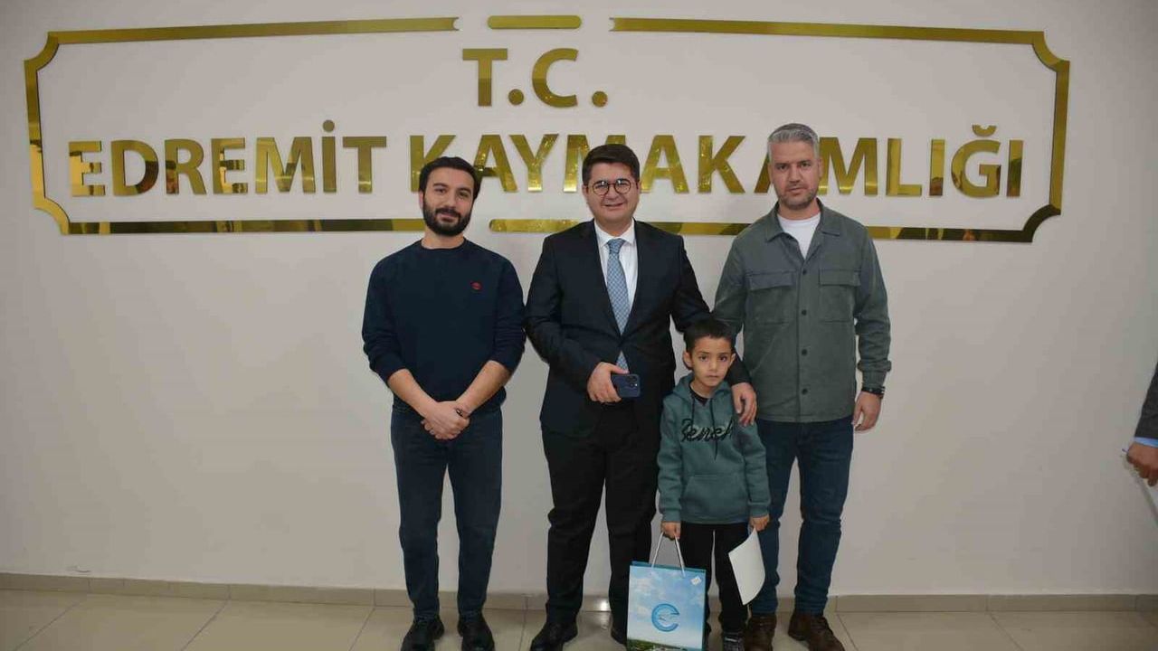 TESKOMB Süphan İlkokulu Öğrencisi Anıl Emir Tomay 'Kitap Van' Yarışmasında Edremit İlçe Birincisi Oldu