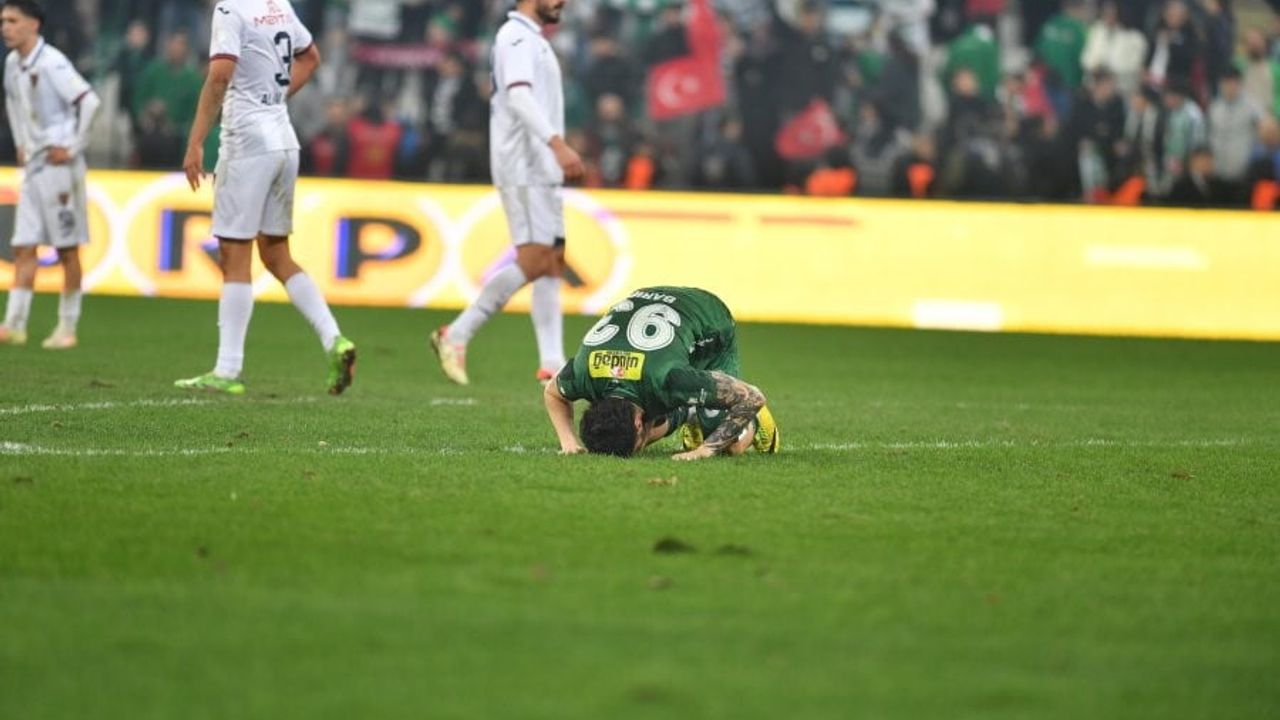 TFF 2. Lig 20. Hafta: Bursaspor 3-0 Yeni Mersin İdman Yurdu