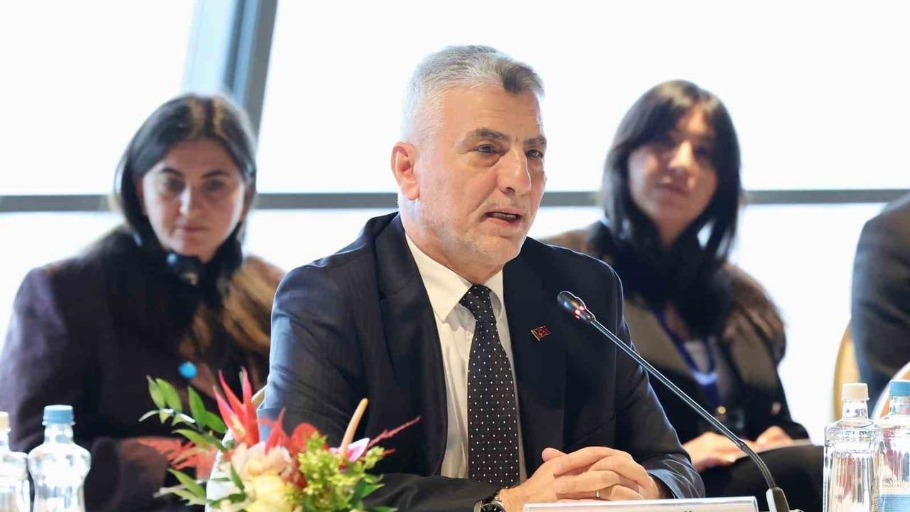 Ticaret Bakanı Ömer Bolat, Budapeşte’de JETCO Toplantısına Katıldı