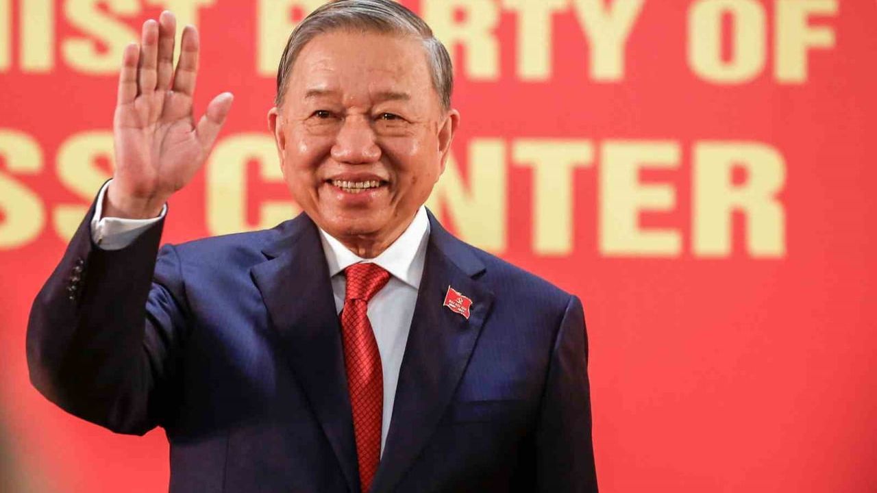 To Lam yeniden genel sekreter seçildi — Vietnam Komünist Partisi reform taahhüdünü yineledi