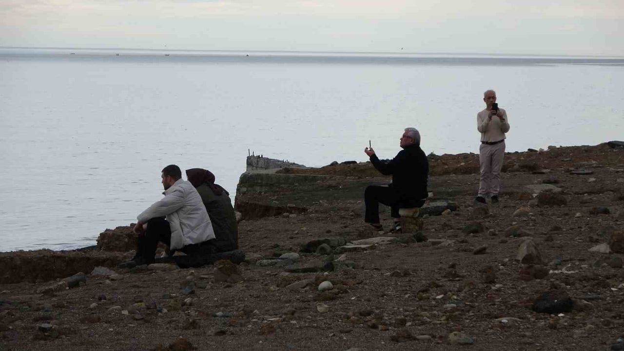 Trabzon'da kayıp genç Enes Terzi için karadan, denizden ve havadan arama yoğunlaştı