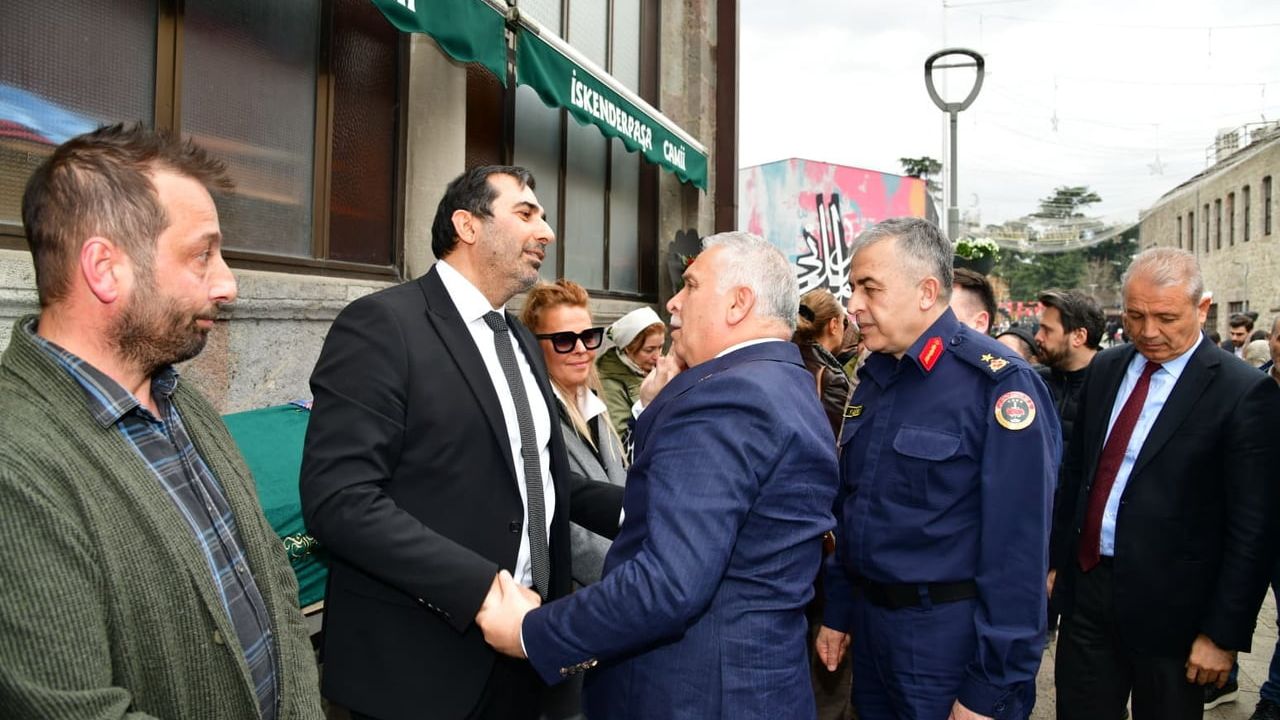 Trabzonspor Asbaşkanı Zeyyat Kafkas’ın annesi Işıl Kafkas son yolculuğuna uğurlandı