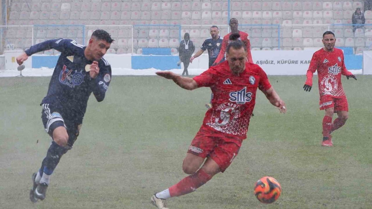 Trendyol 1. Lig 23. hafta: Erzurumspor FK 4-0 Sarıyer