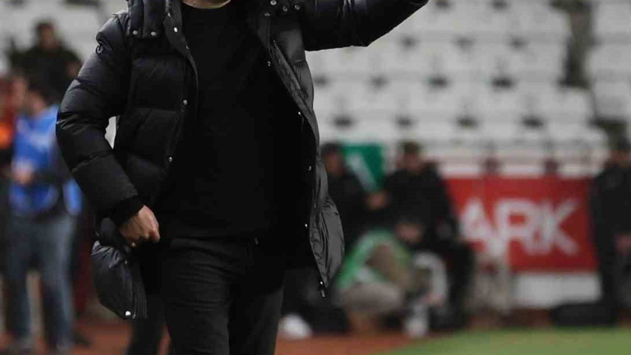 Trendyol Süper Lig 20. Hafta: Antalyaspor 1-0 Trabzonspor (İlk Yarı)