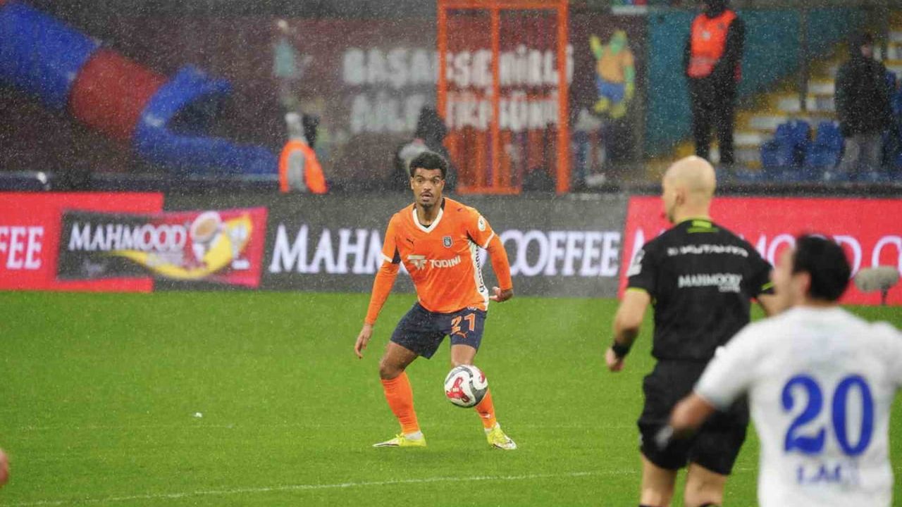 Trendyol Süper Lig 20. Hafta: RAMS Başakşehir 1-1 Çaykur Rizespor (İlk Yarı)