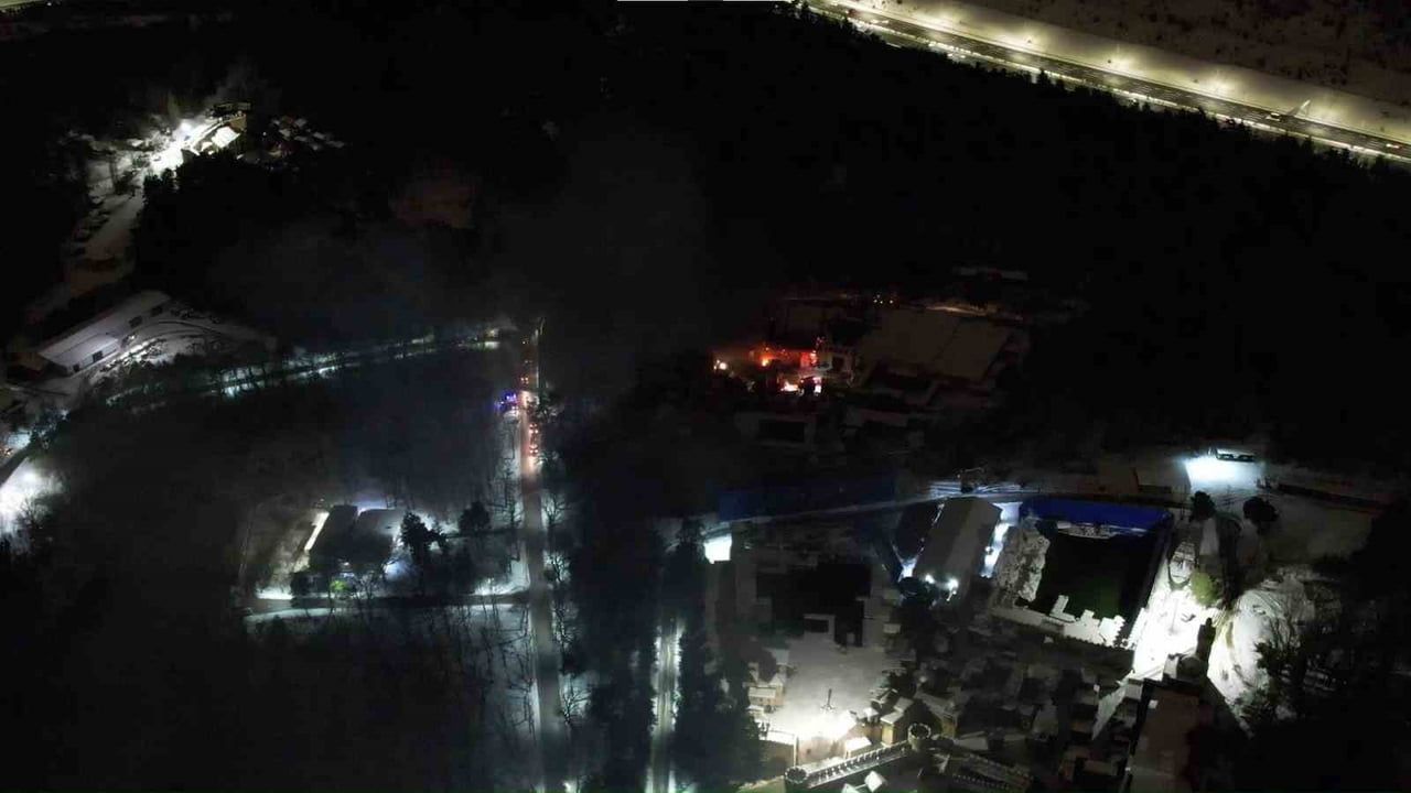 TRT'nin Çekmeköy film platosunda yangın kontrol altına alındı