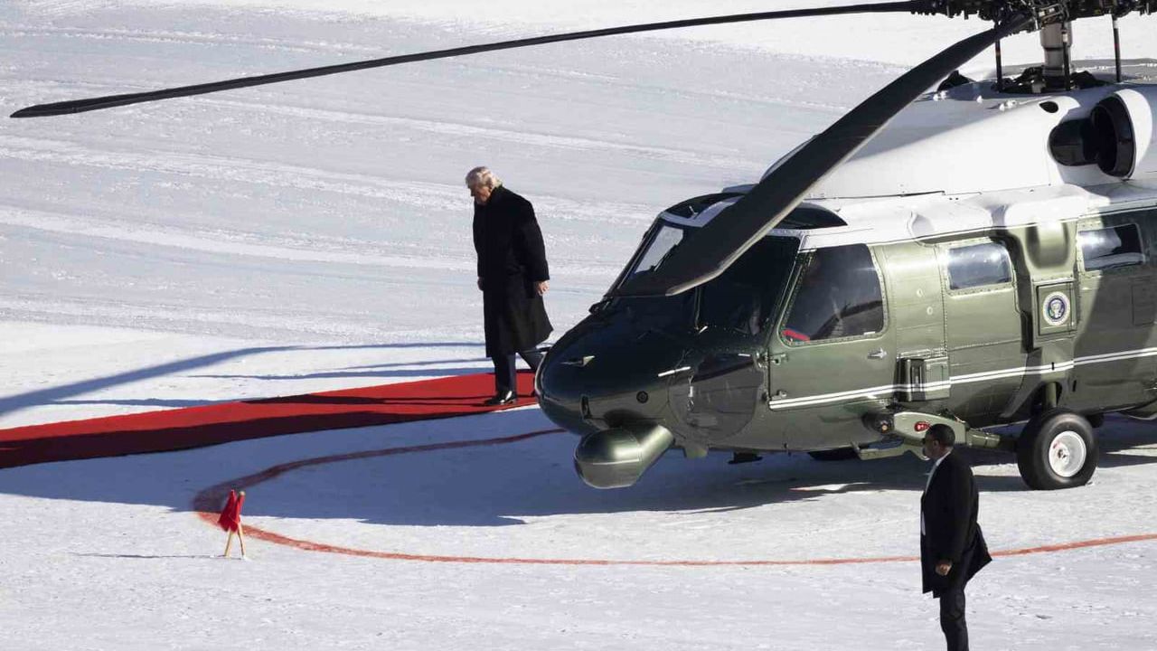 Trump, Air Force One Arızası Nedeniyle Davos'a Gecikmeli Ulaştı