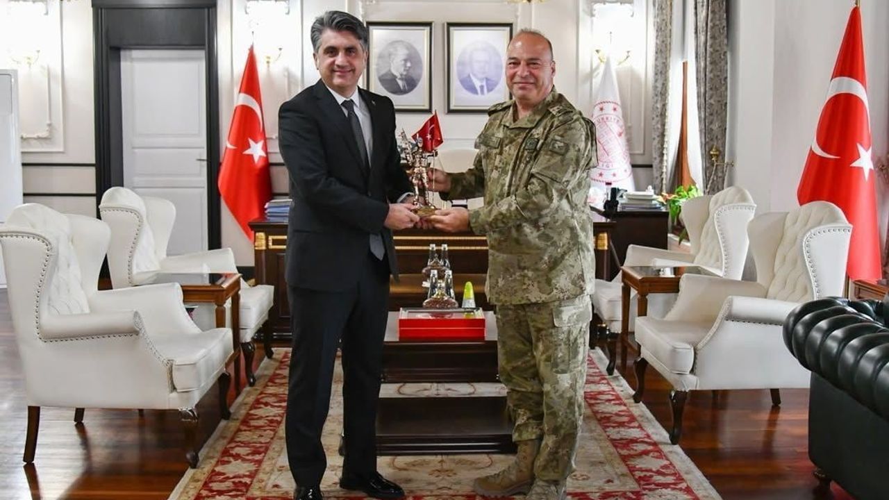 Tuğgeneral Emrullah Öztürk, Bolu 2. Tugay ve Garnizon Komutanı olarak göreve başladı