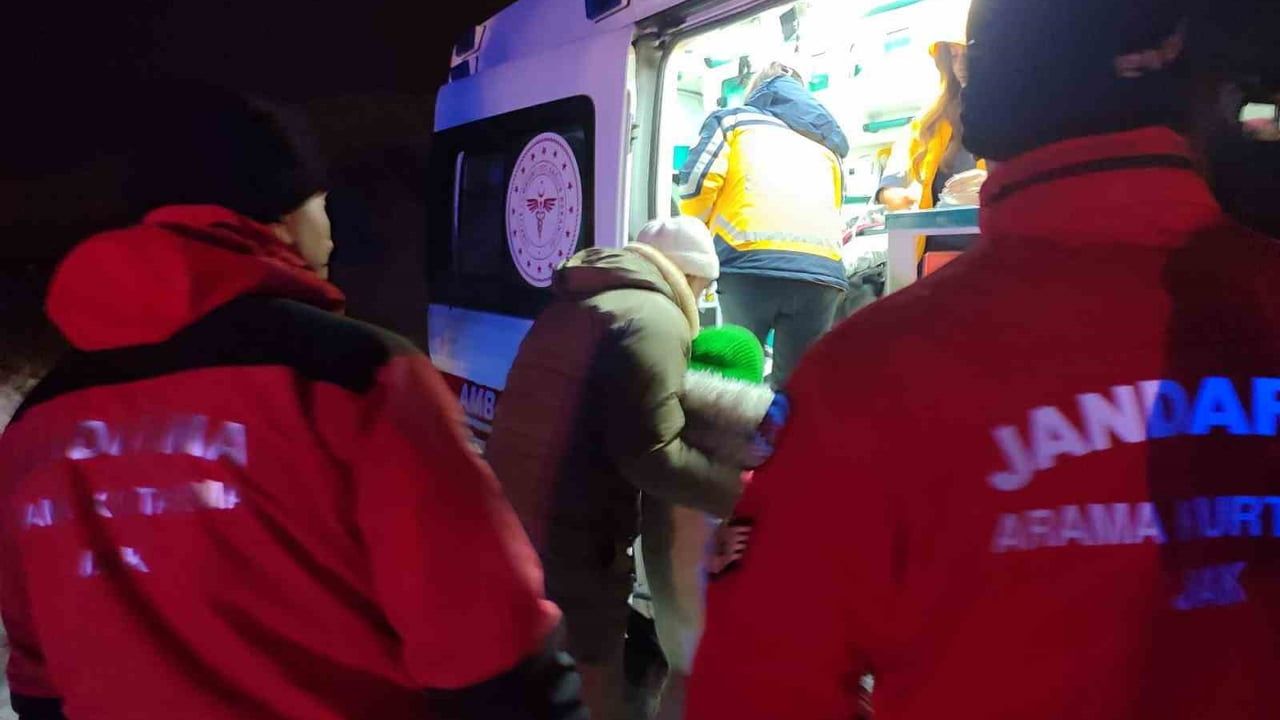 Tunceli'de kedi tırmalaması sonucu yaralanan 9 yaşındaki çocuk için ekipler seferber oldu