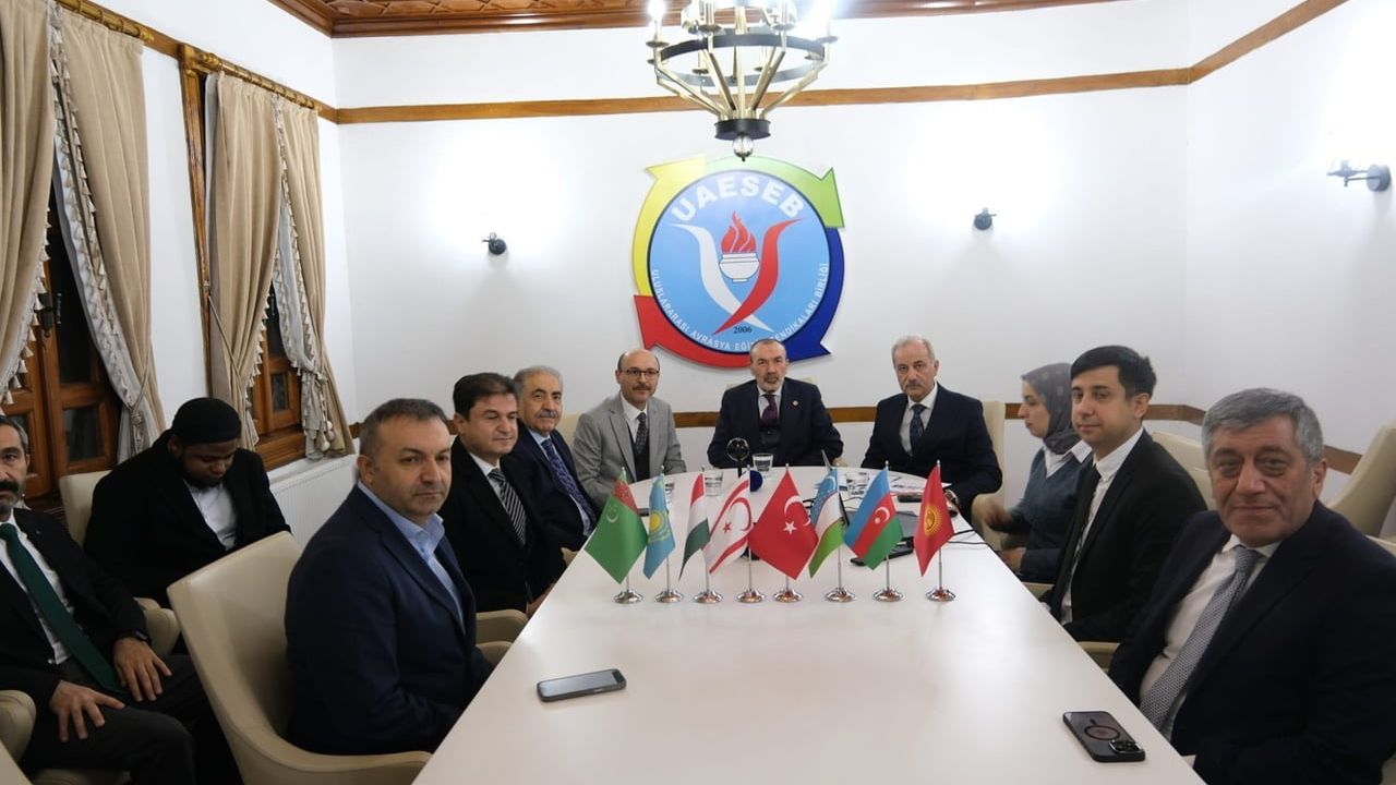 Türk Eğitim-Sen'den 250 Türkmen gencine C1 düzeyinde akademik Türkçe eğitimi