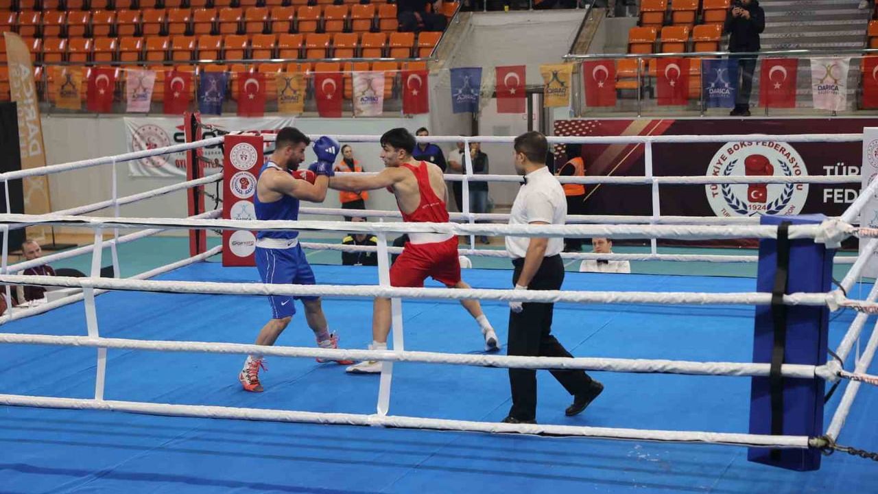 Türkiye Boks Şampiyonası finali Darıca'da: Sürmeneli, Akbaş ve Gümüş şampiyonluk için ringe çıkacak