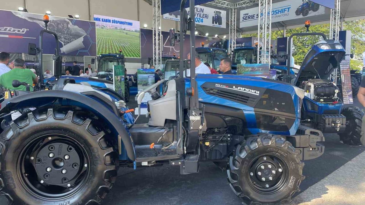 Türkiye'de 2025'te Traktör Satışları 50.237'de Kaldı, Pazar Yıllık Bazda Daraldı