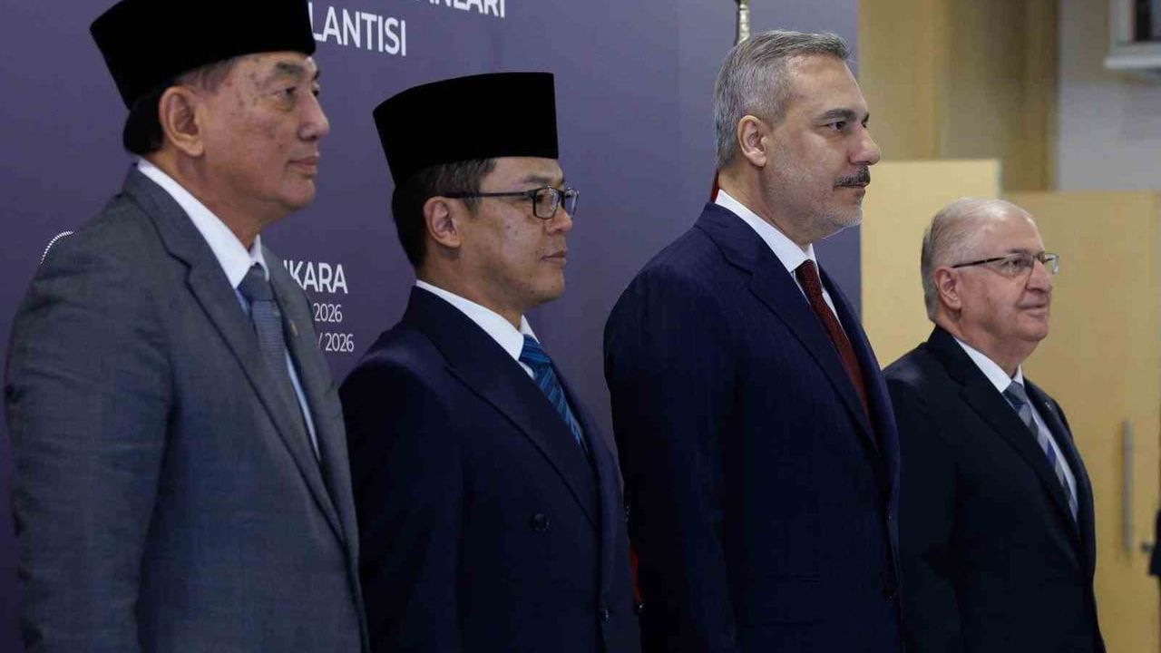 Türkiye-Endonezya Dışişleri ve Savunma Bakanları Ortak Toplantısı Ankara'da Başladı