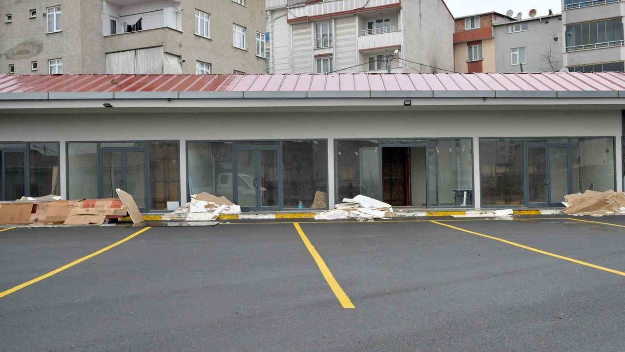 Türkiye’nin ilk ilçe bazlı 112 Komuta Merkezi Esenyurt’ta hayata geçiyor