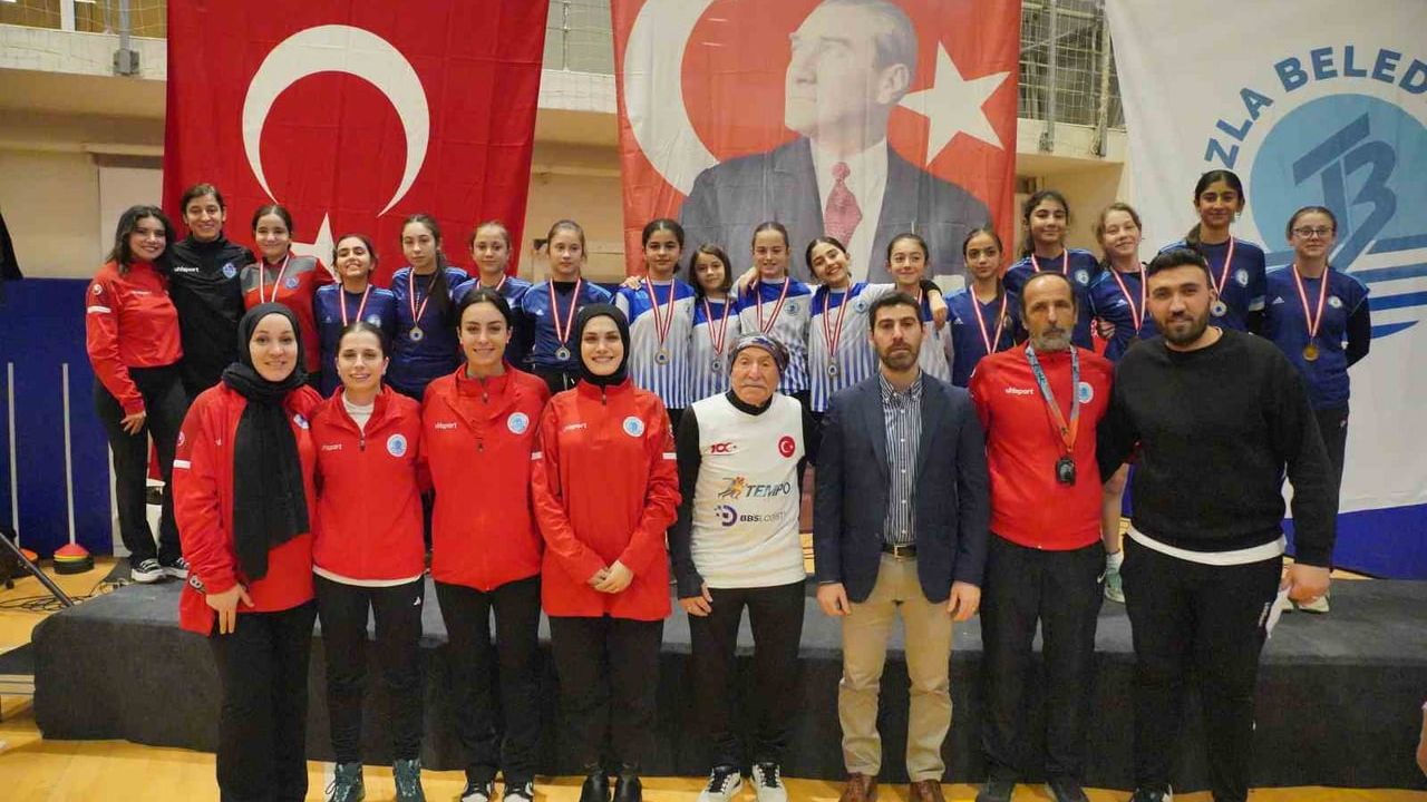 Tuzla'da Ara Tatil Spor Şenliği gerçekleşti: Dostluk ve fair-play ön plandaydı