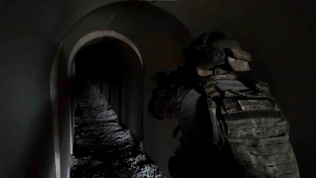 Tuzla Piyade Okulu, Muharebe Ön Safta Görev Alacak Personeli Zorlu Eğitiyor