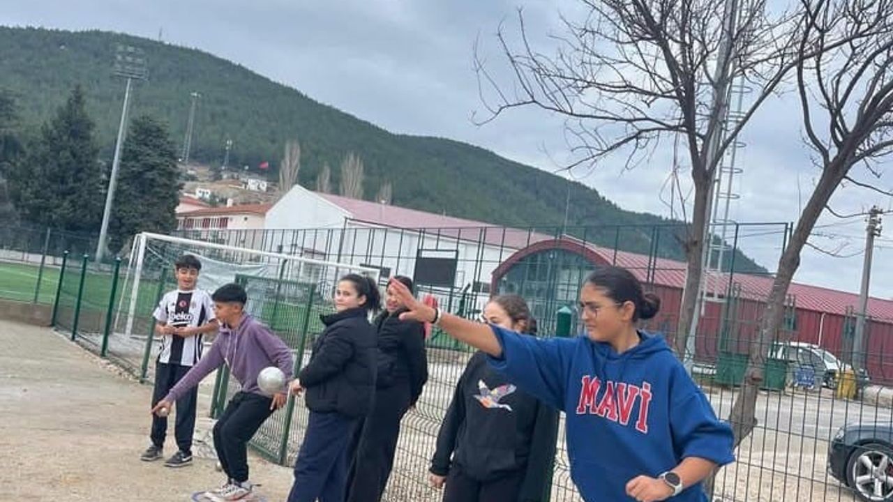 Ula'da Bocce Kursları Dört Mevsim Aralıksız Devam Ediyor