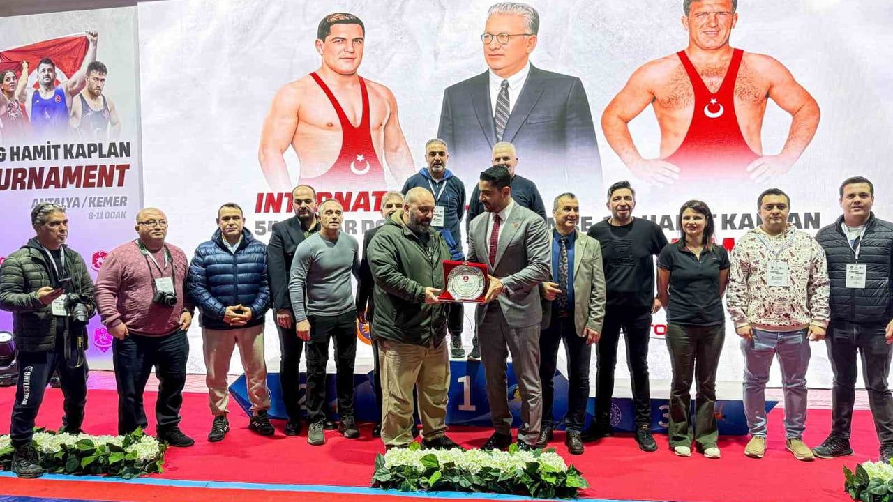 Uluslararası Yaşar Doğu, Vehbi Emre ve Hamit Kaplan Turnuvası'nda Serbest Stil Müsabakaları Sona Erdi