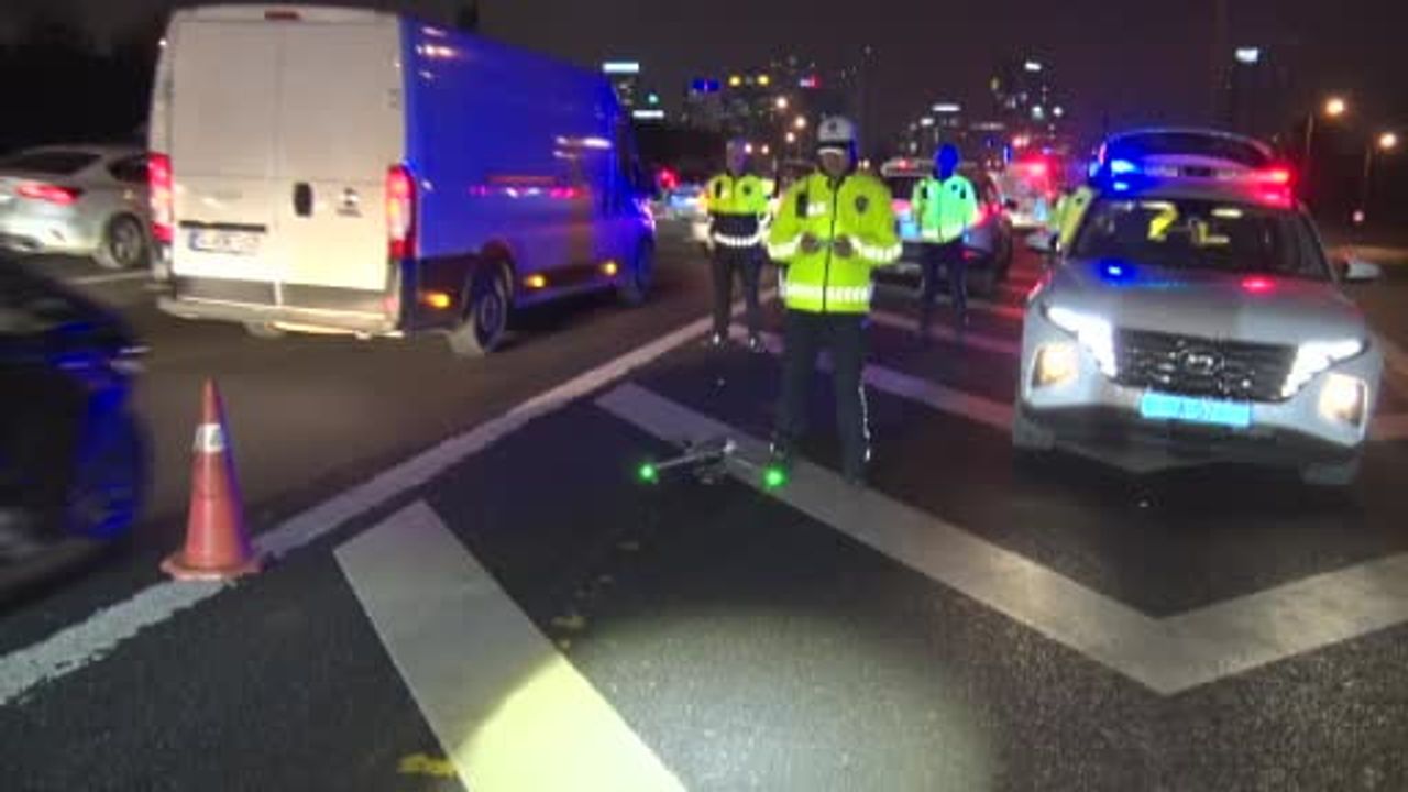 Ümraniye'de dron destekli şerit ihlali denetiminde 12 araca 14 bin 952 TL ceza