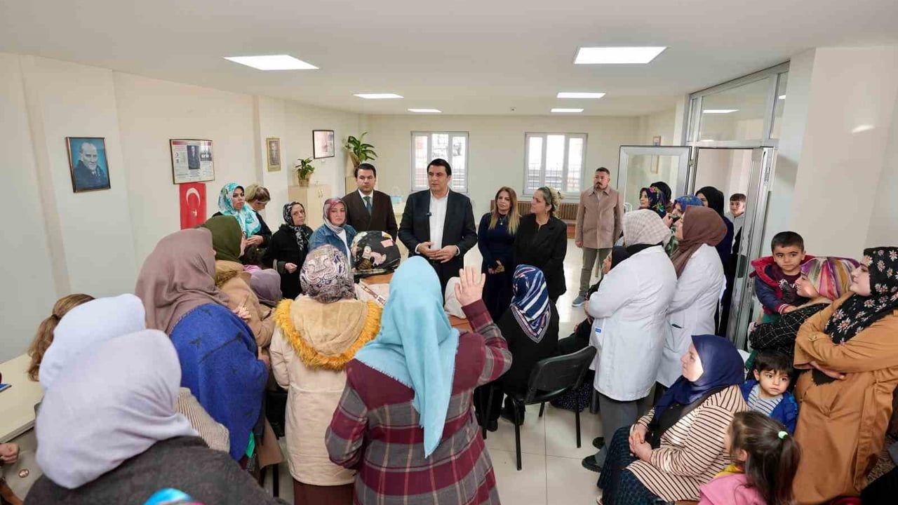 Umut Yılmaz Gazikent'te kadın kurslarını ziyaret etti: 'Kadınların olduğu yerde düzen, üretim ve umut vardır'