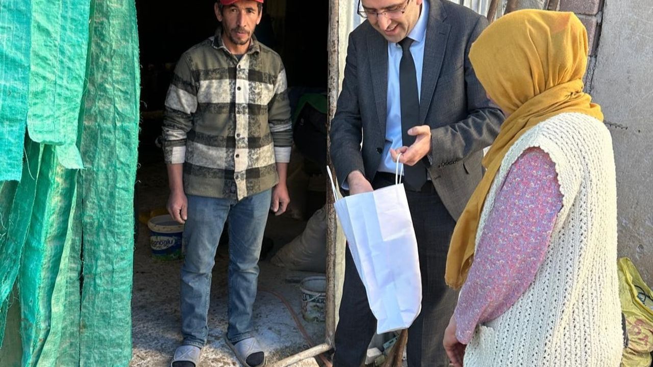 Uşak Tarım Müdürlüğü yetkilileri Kılcan Köyü'ndeki hastalıktan ari işletmeleri yerinde inceledi