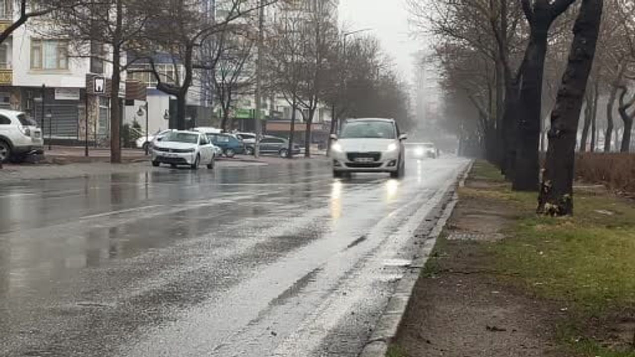 Uzman uyardı: Kışta gizli buzlanma ve su birikintilerine karşı alınacak önlemler