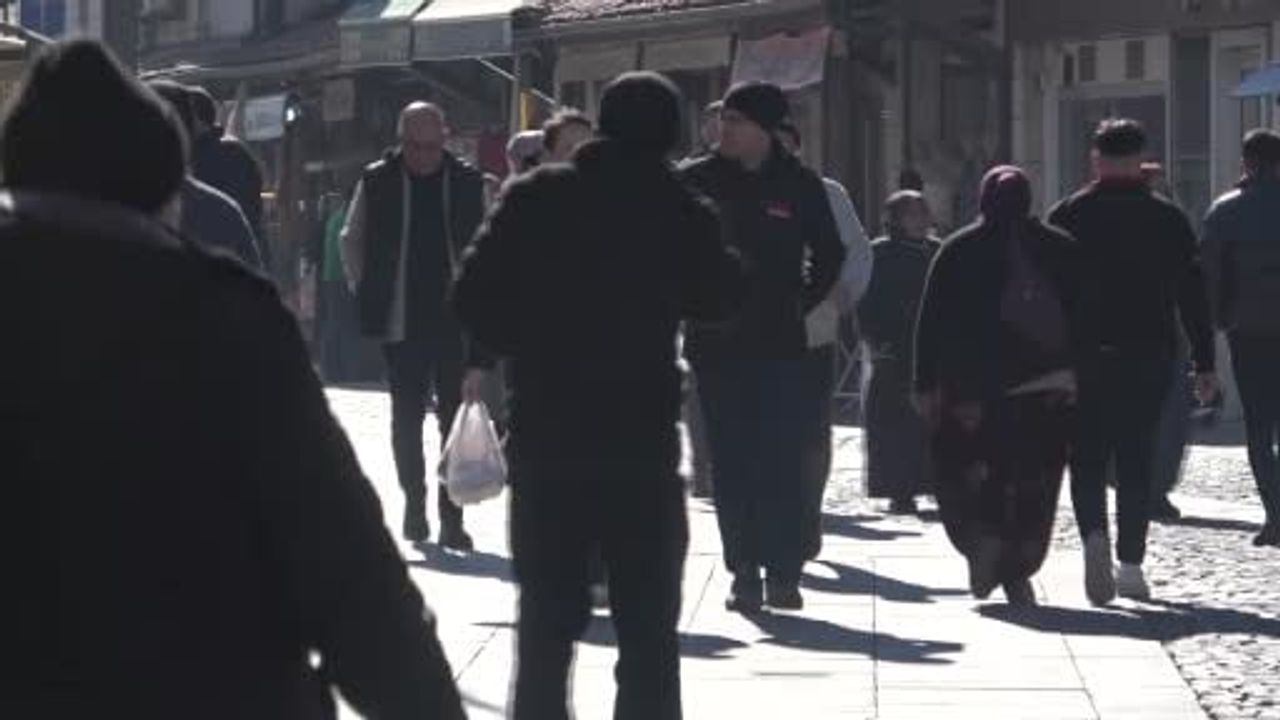 Uzman Uyarısı: Yüz Felcinde Erken Tanı ve Tedavi Kalıcı Hasarı Engelliyor