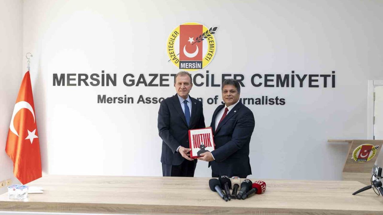 Vahap Seçer: 'Basın, yasama, yürütme ve yargıdan sonra 4. kuvvettir'