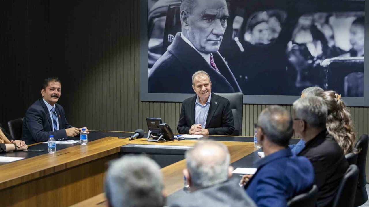 Vahap Seçer: Muhtarlar vatandaşı belediyeyle birleştiren köprüdür — Tarsus yatırımları hızlanıyor