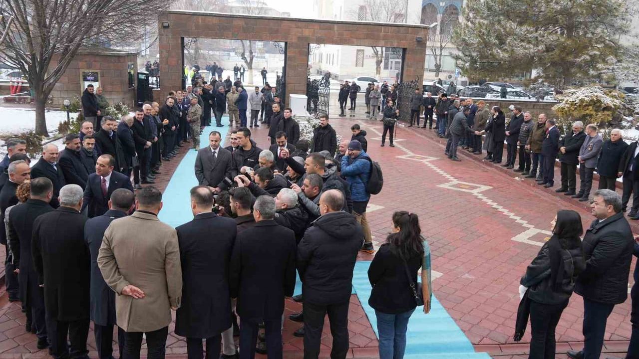 Vali Mustafa Fırat Taşolar Iğdır'da Görevine Başladı