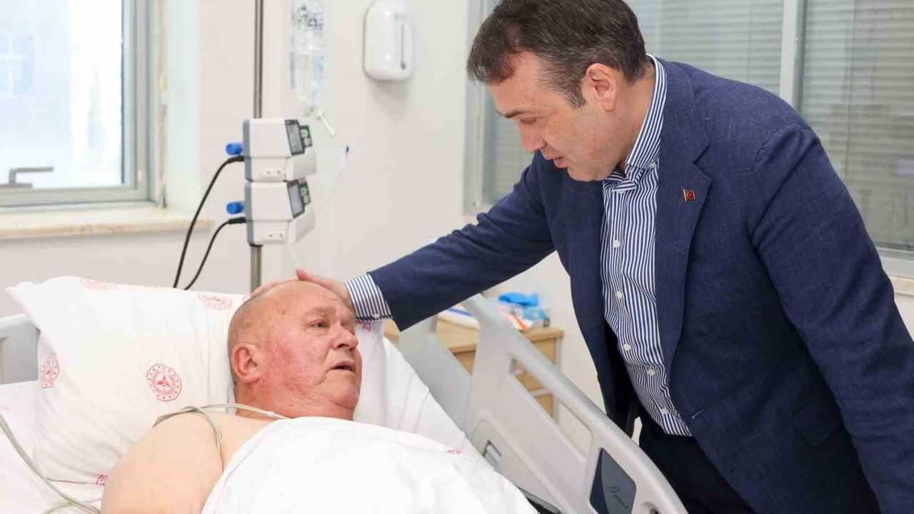 Vali Sözer’den Muhtar İlhami Çınar’a geçmiş olsun ziyareti