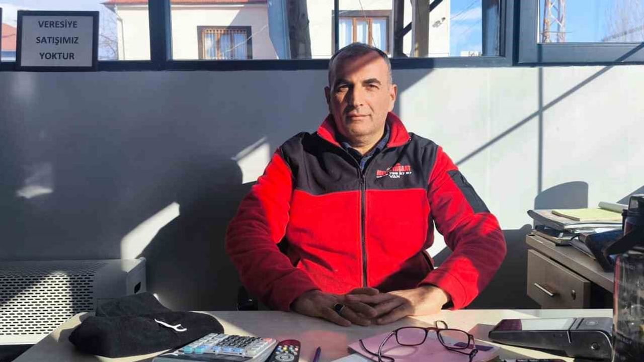 Van'da rüzgârla kopan iletken: Elektrik kesintisi kentin %80'inde devam ediyor