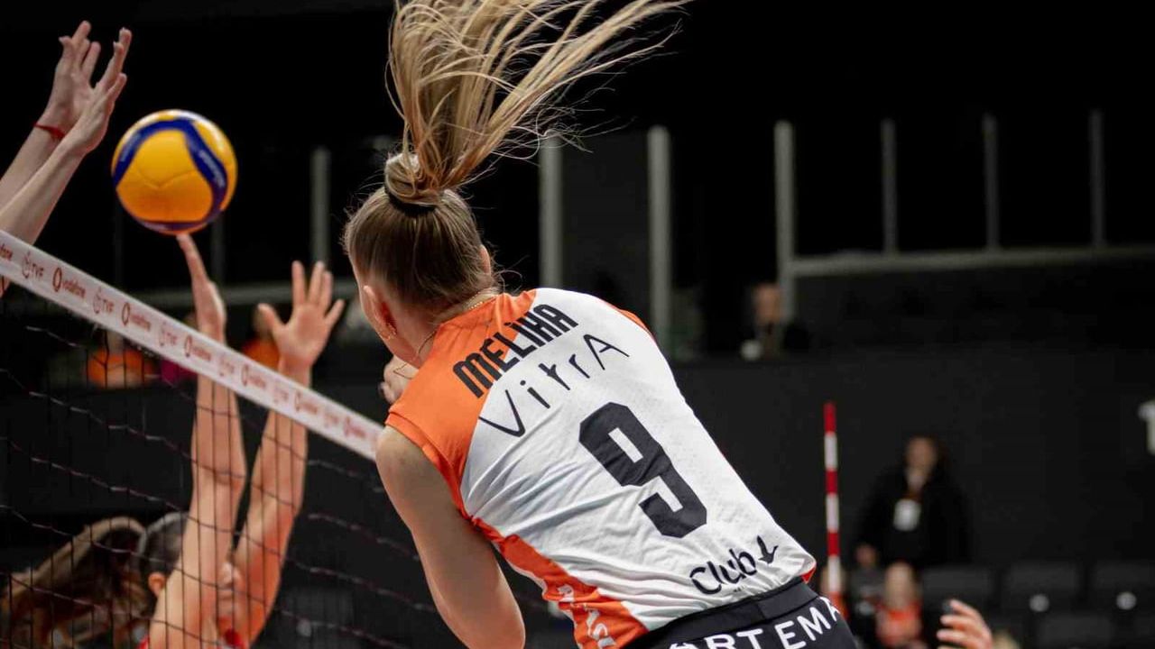 Vodafone Sultanlar Ligi 17. Hafta: Eczacıbaşı Dynavit 3-0 Bahçelievler Belediyespor