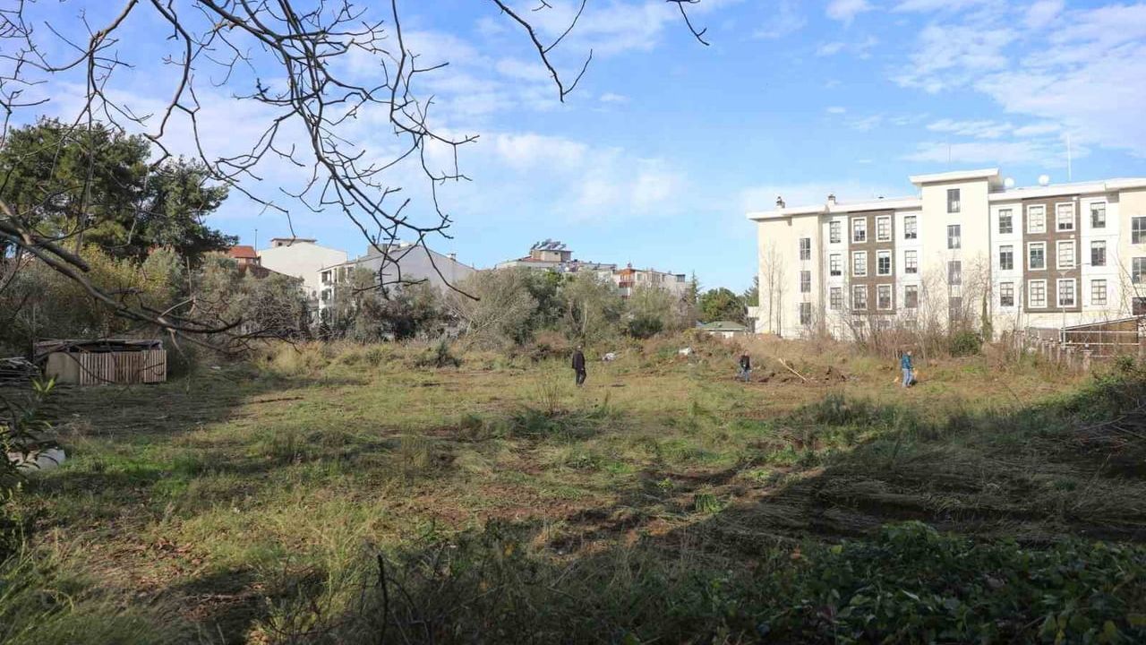 Yakakent'te yeni sağlık kompleksi için yer teslimi yapıldı