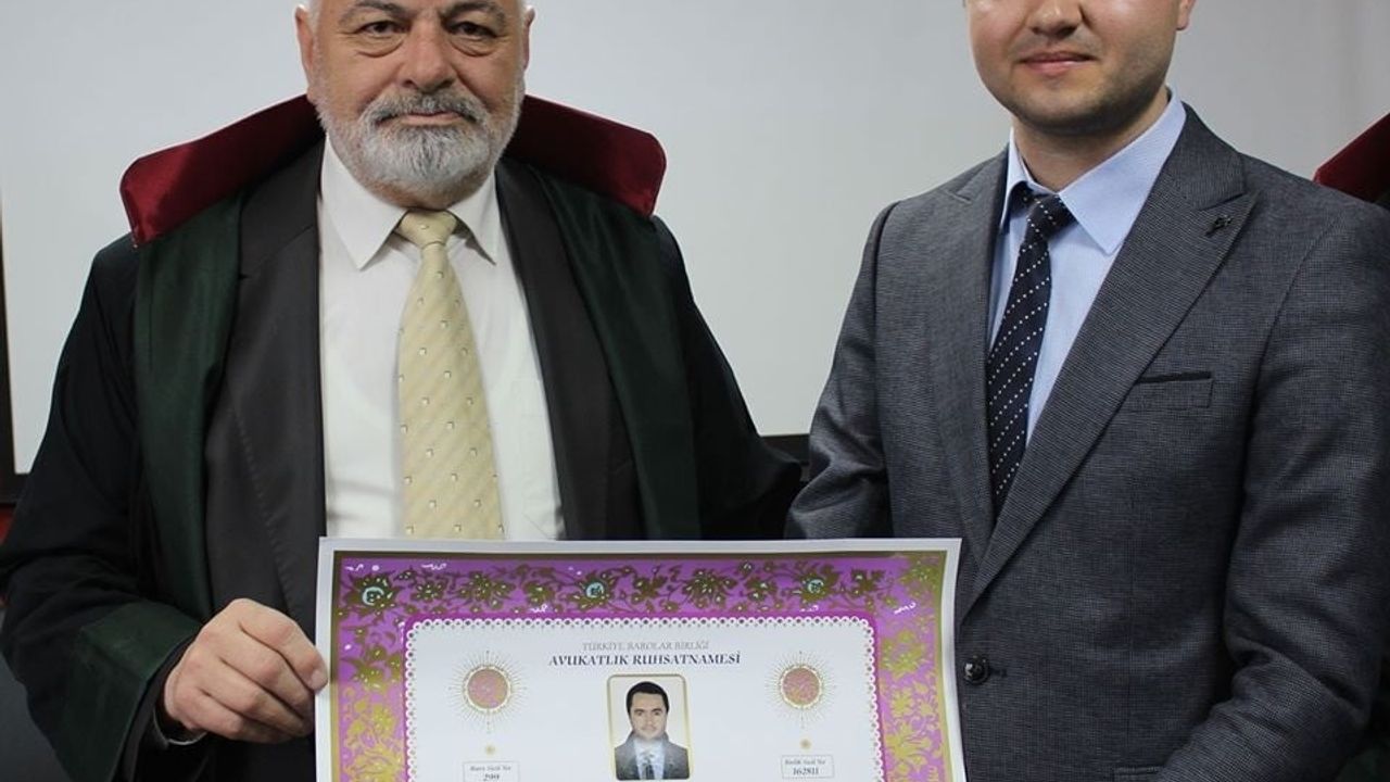 Yalova SGK İl Müdürlüğü Avukatı Zekeriya Polat, İcra Görüşmesi Sırasında Vuruldu; Hayatını Kaybetti