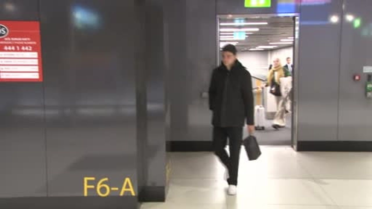 Yasin Özcan İstanbul'da: 19 yaşındaki milli futbolcu Beşiktaş için geldi