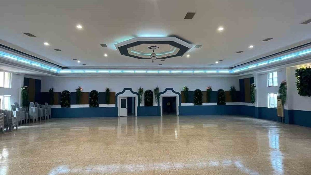 Yenipazar Belediyesi kışlık düğün salonunda ses akustiği sorununu giderdi