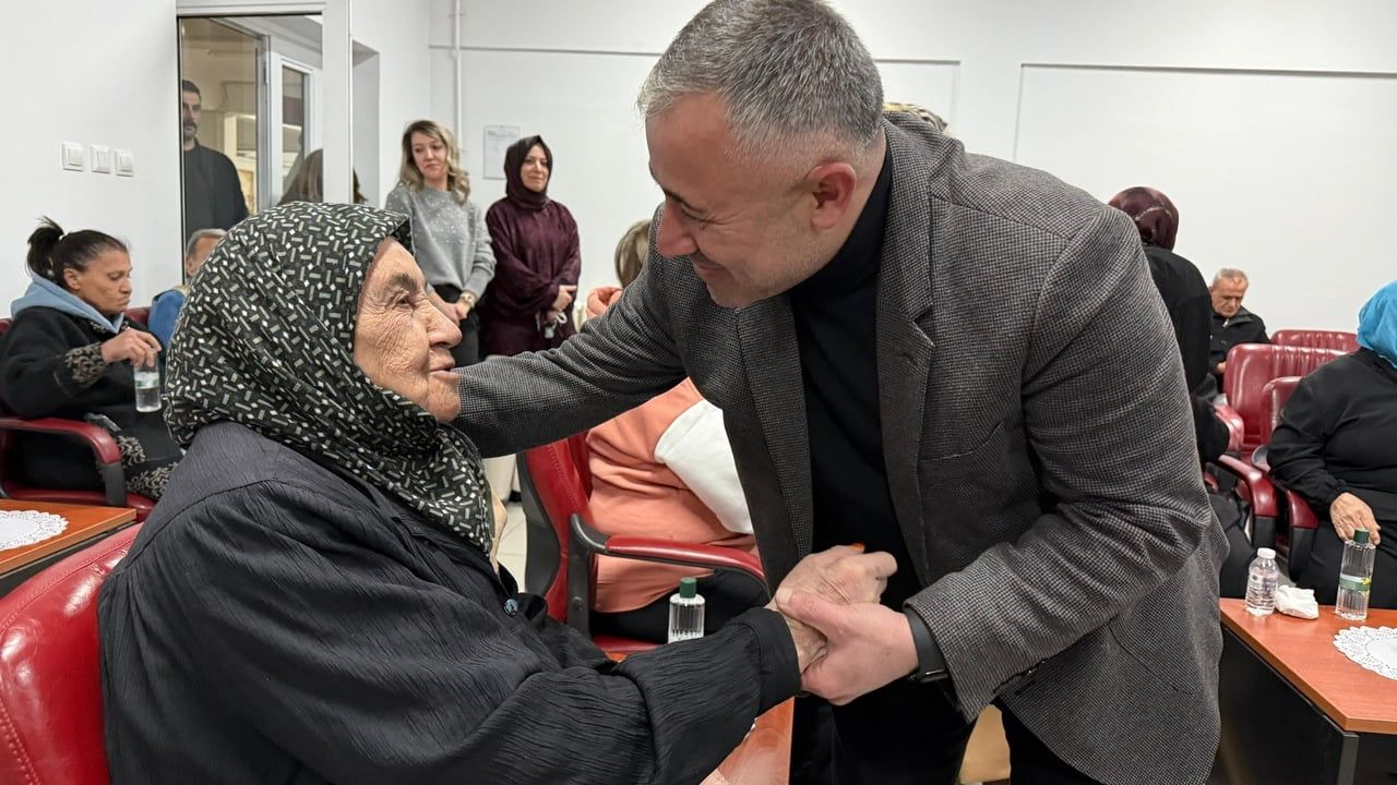 Yenipazar Kaymakamı Mehmet Salih Uçar, pazar ve ilçe esnafını ziyaret etti