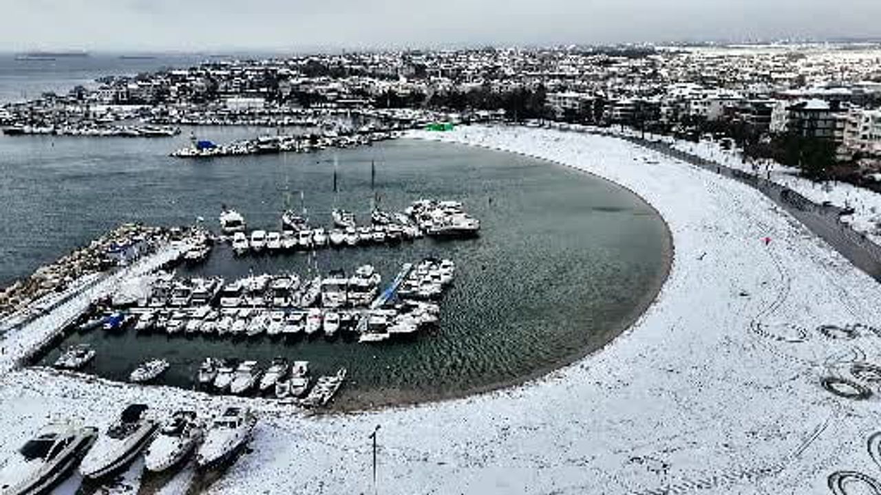 Yeşilköy Sahili Karla Kaplandı — Havadan Görüntüler