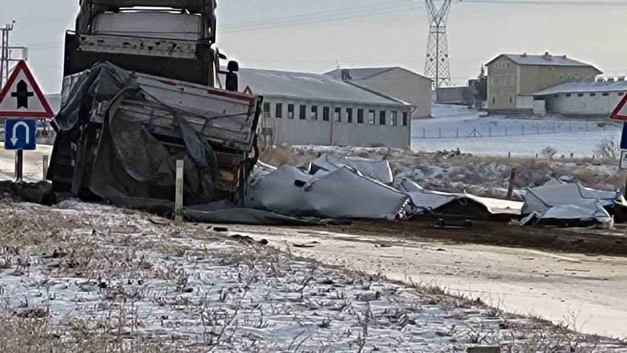 Yozgat Sorgun'da zincirleme kaza: 3 araç karıştı, 3 kişi yaralandı