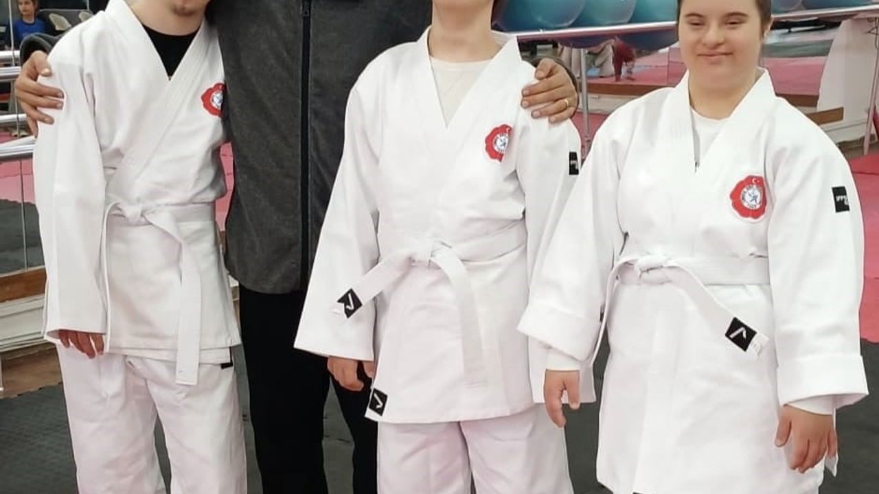 Yunusemre'de Down Sendromlu Bireylere Yönelik Judo Kursları Başladı