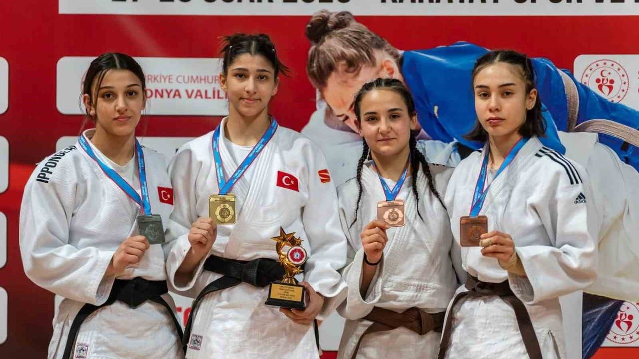 Yunusemreli Kevser Gizem Bükülmez Konya'da bronz madalya kazandı, milli takıma davet edildi