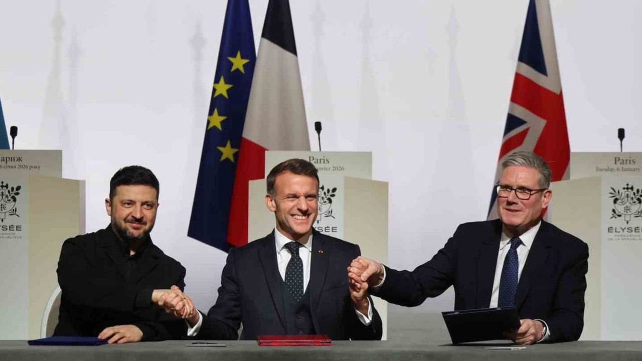 Zelenskiy, Macron ve Starmer Paris’te Ukrayna’ya Çok Uluslu Güç Konuşlandırılmasına İlişkin Niyet Beyanı İmzaladı